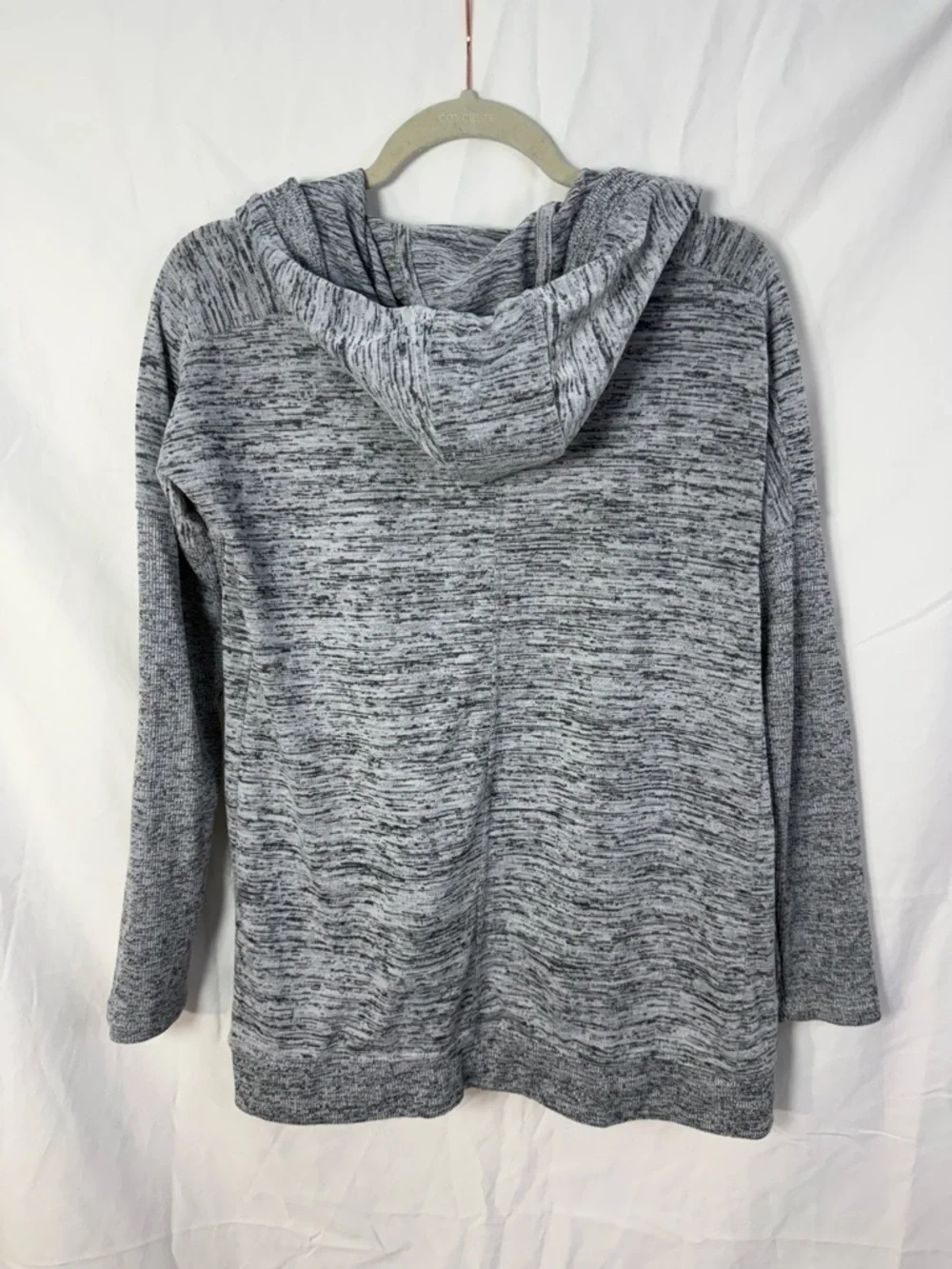 Athleta gray space